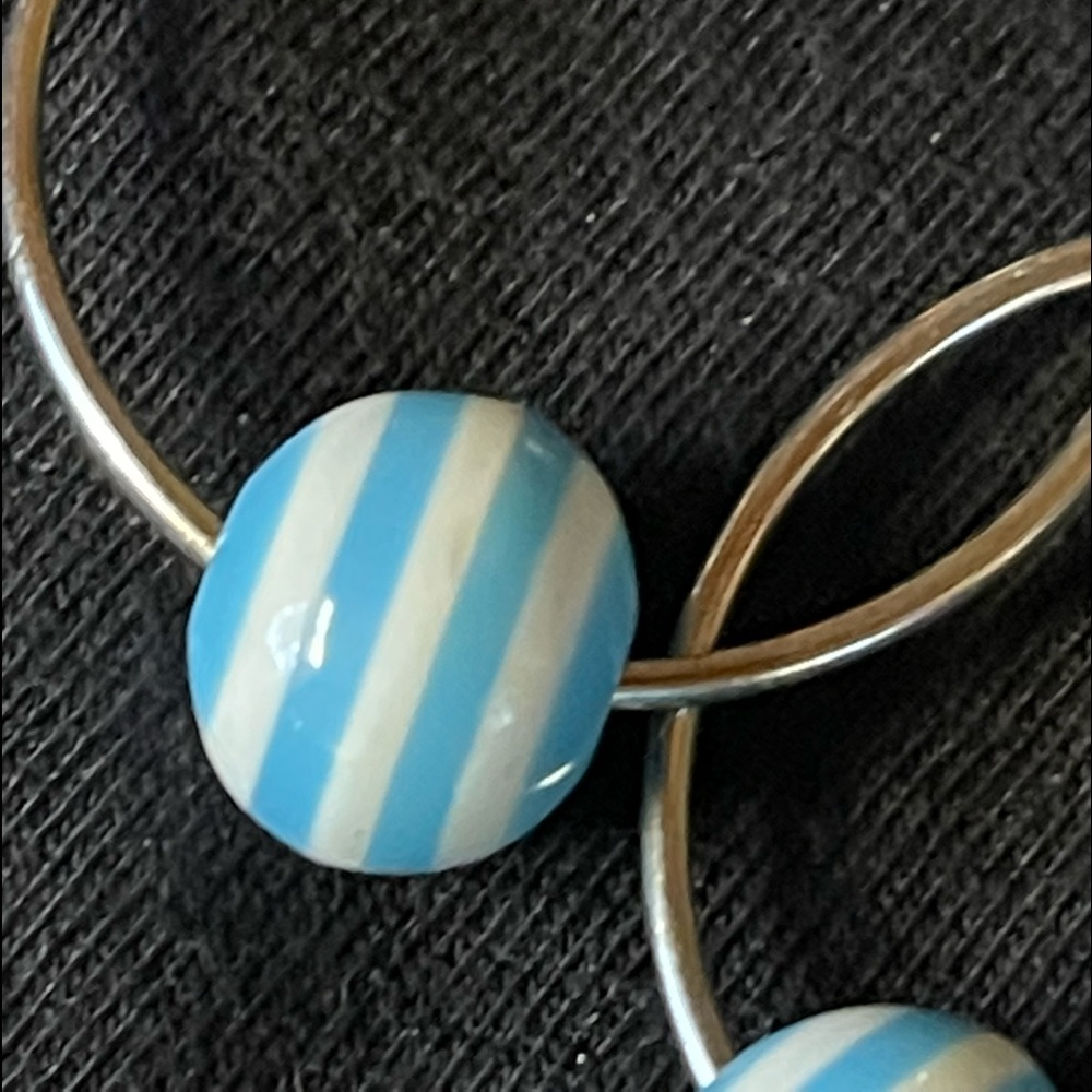 Earrings - Picture 2 of 6